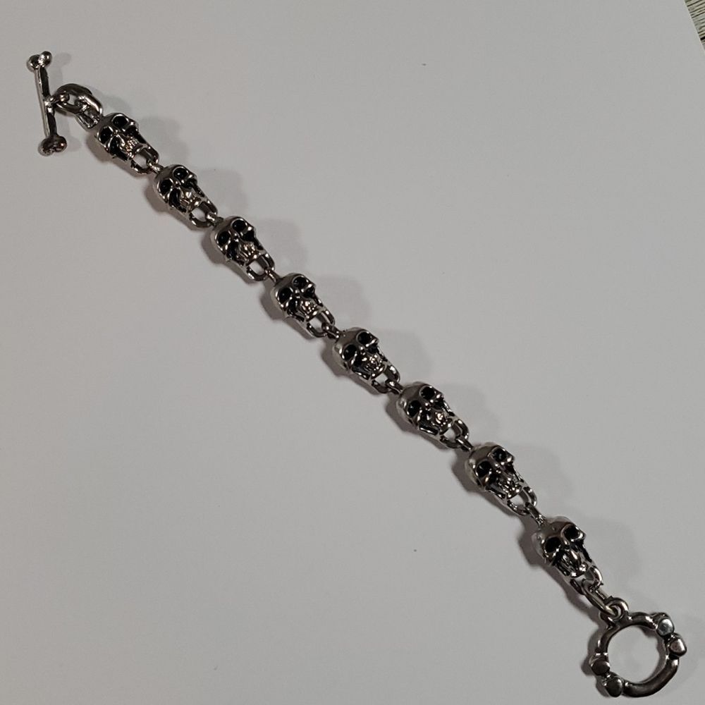 Silver Toned Skull Toggle Bracelet
